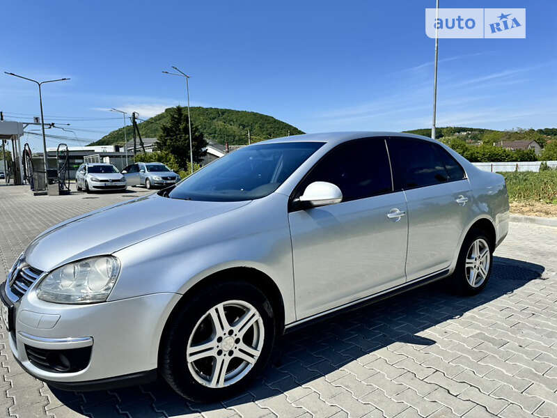 Седан Volkswagen Jetta 2006 в Мукачево