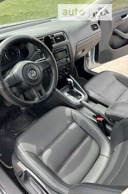 Седан Volkswagen Jetta 2014 в Новом Роздоле