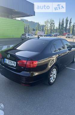 Седан Volkswagen Jetta 2014 в Киеве