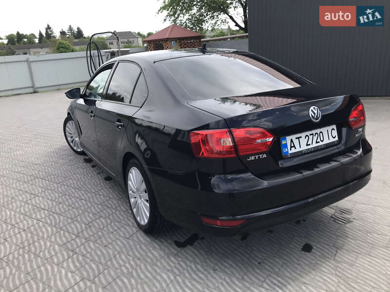 Седан Volkswagen Jetta 2011 в Рогатине