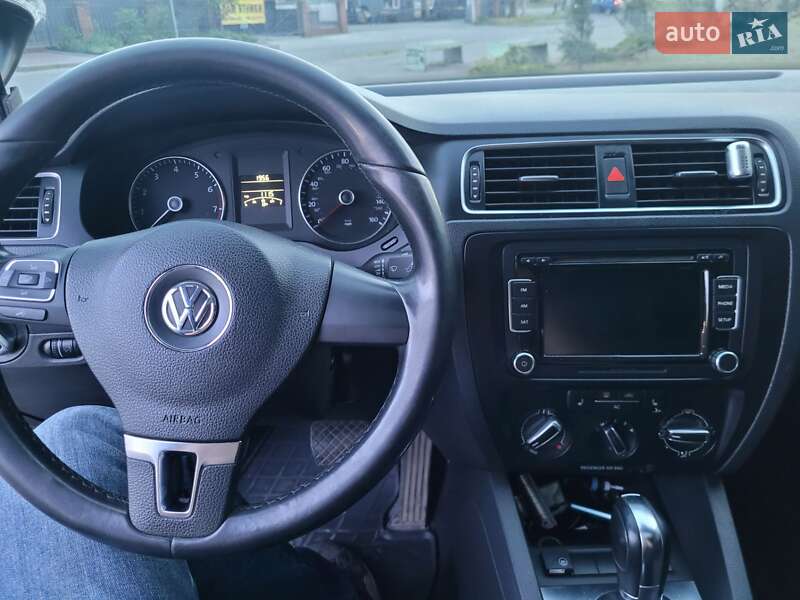 Седан Volkswagen Jetta 2011 в Днепре фото 9 Седан Volkswagen Jetta 2011 в Днепре