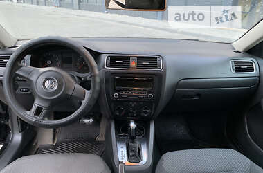 Седан Volkswagen Jetta 2012 в Черкассах