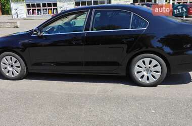 Седан Volkswagen Jetta 2014 в 