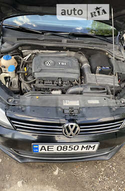 Седан Volkswagen Jetta 2013 в Днепре