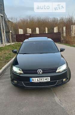 Седан Volkswagen Jetta 2013 в Борисполі