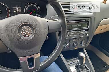 Седан Volkswagen Jetta 2013 в Броварах