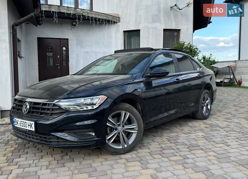 Volkswagen Jetta 2019