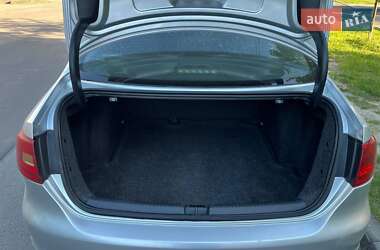 Седан Volkswagen Jetta 2014 в 