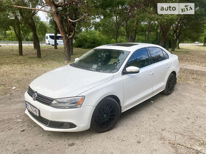 Седан Volkswagen Jetta 2012 в Днепре