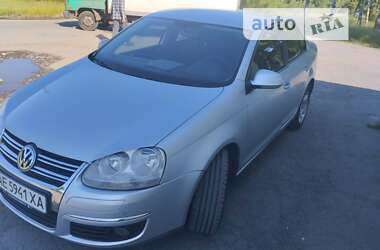 Седан Volkswagen Jetta 2006 в Кривом Роге