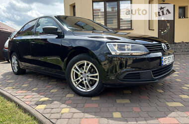 Седан Volkswagen Jetta 2014 в Львове