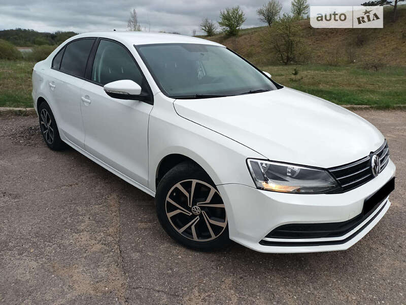 Седан Volkswagen Jetta 2016 в Житомире