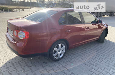 Седан Volkswagen Jetta 2008 в Житомирі