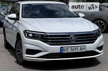 Седан Volkswagen Jetta 2021 в Днепре