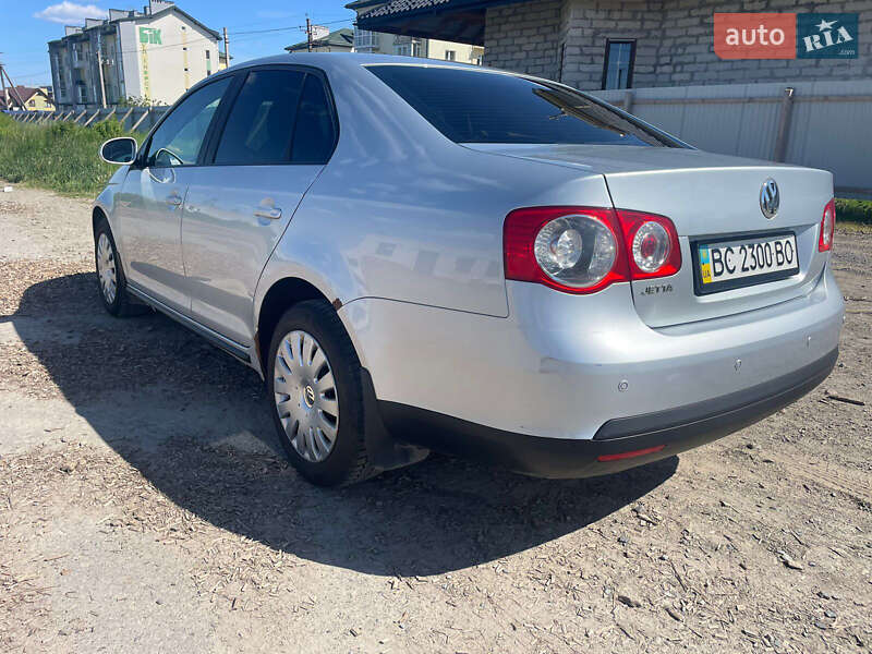 Седан Volkswagen Jetta 2007 в Львове