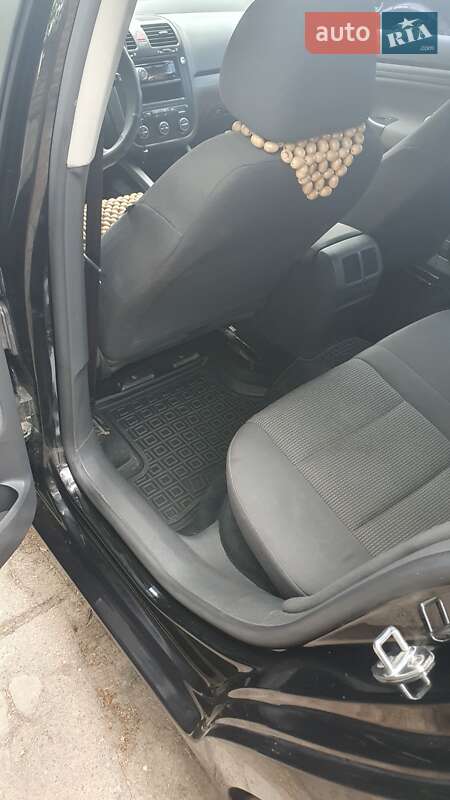 Седан Volkswagen Jetta 2006 в Житомирі