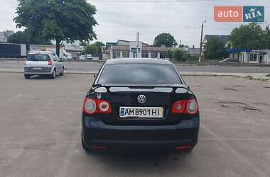 Седан Volkswagen Jetta 2006 в 