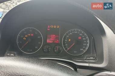 Седан Volkswagen Jetta 2006 в 