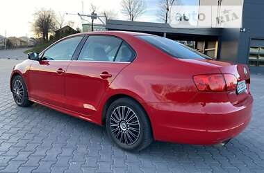 Седан Volkswagen Jetta 2012 в Зборові