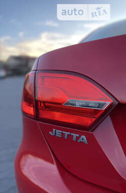 Седан Volkswagen Jetta 2012 в Зборові