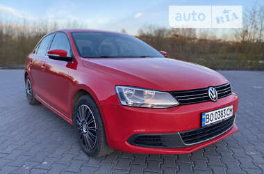 Седан Volkswagen Jetta 2012 в Зборові