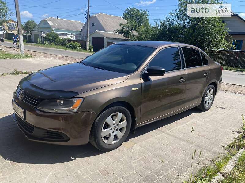 Седан Volkswagen Jetta 2013 в Бучі