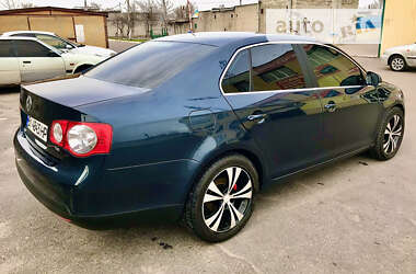 Седан Volkswagen Jetta 2007 в Кременчуці