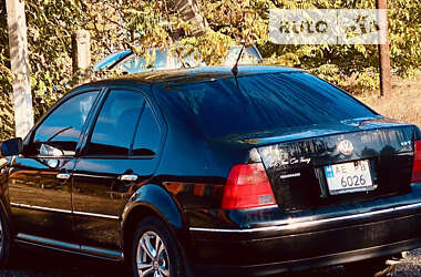 Седан Volkswagen Jetta 2002 в Казанці
