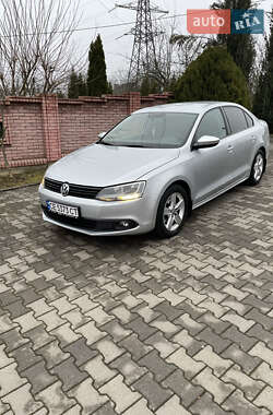 Седан Volkswagen Jetta 2011 в Черновцах