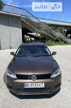 Седан Volkswagen Jetta 2011 в Дрогобичі