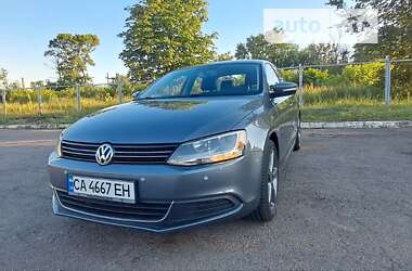 Седан Volkswagen Jetta 2012 в Черкасах