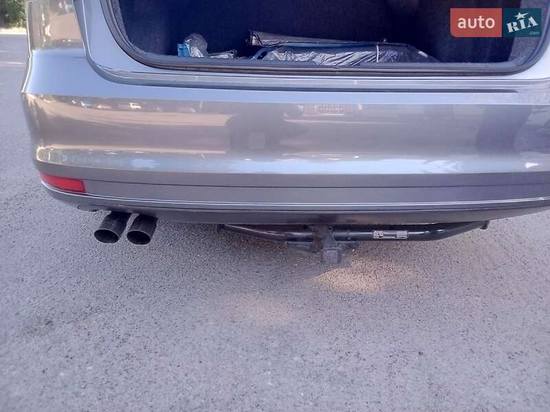 Седан Volkswagen Jetta 2016 в Кропивницком