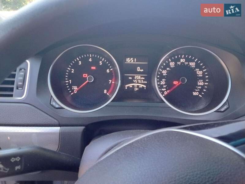 Седан Volkswagen Jetta 2016 в Кропивницком
