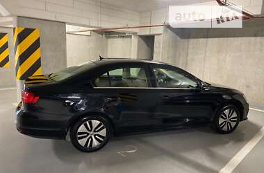 Седан Volkswagen Jetta 2016 в Луцьку