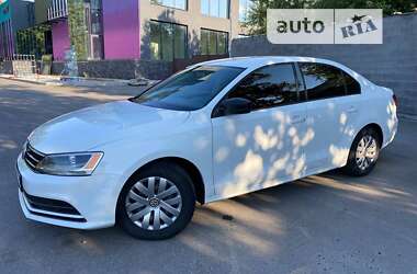 Седан Volkswagen Jetta 2015 в Чернигове