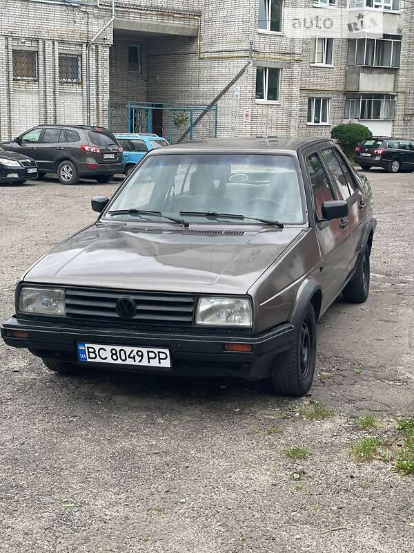 Седан Volkswagen Jetta 1988 в Львові