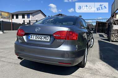 Седан Volkswagen Jetta 2012 в Софиевской Борщаговке