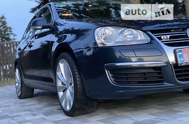 Седан Volkswagen Jetta 2008 в Староконстантинове