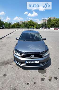 Седан Volkswagen Jetta 2016 в Запоріжжі