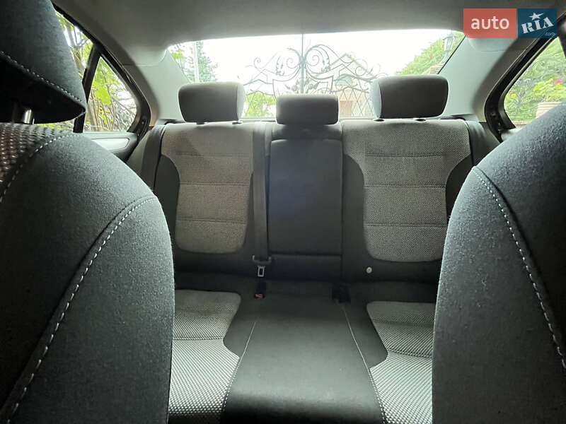 Седан Volkswagen Jetta 2013 в Тернополі