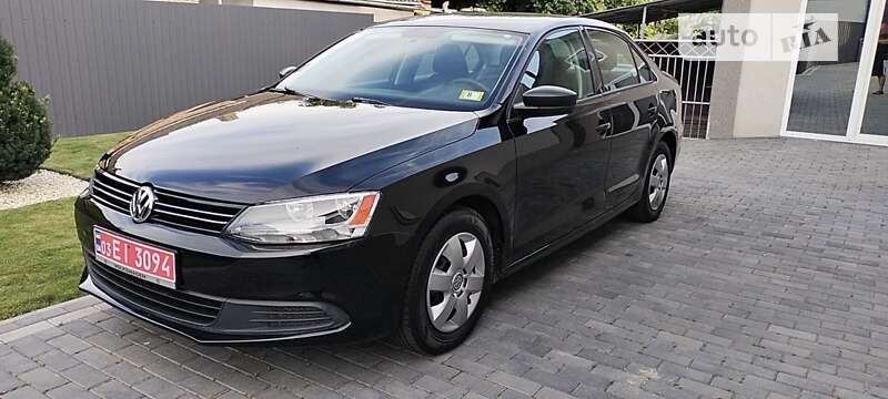 Седан Volkswagen Jetta 2013 в Дубні