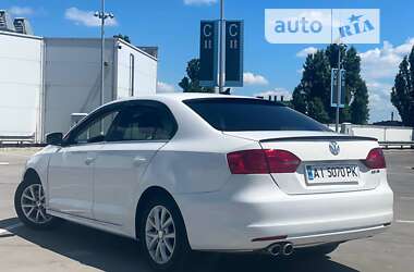 Седан Volkswagen Jetta 2012 в Києві