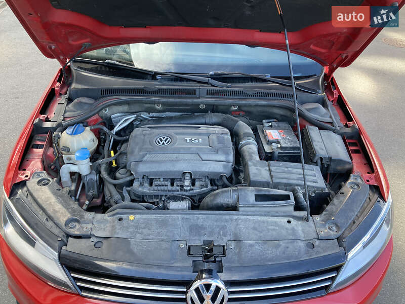 Седан Volkswagen Jetta 2014 в Києві