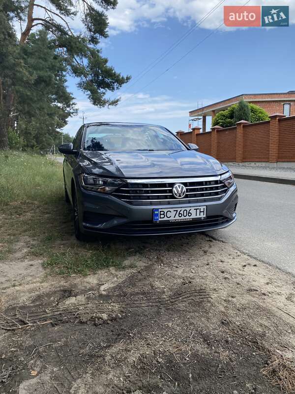 Седан Volkswagen Jetta 2018 в Львове