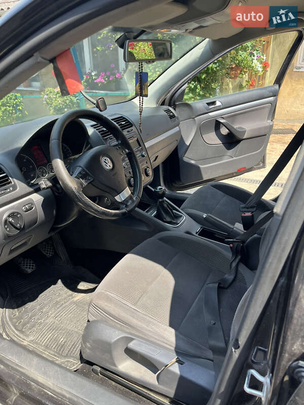 Седан Volkswagen Jetta 2009 в Жидачове