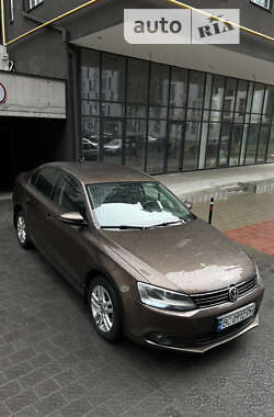 Седан Volkswagen Jetta 2011 в Львове