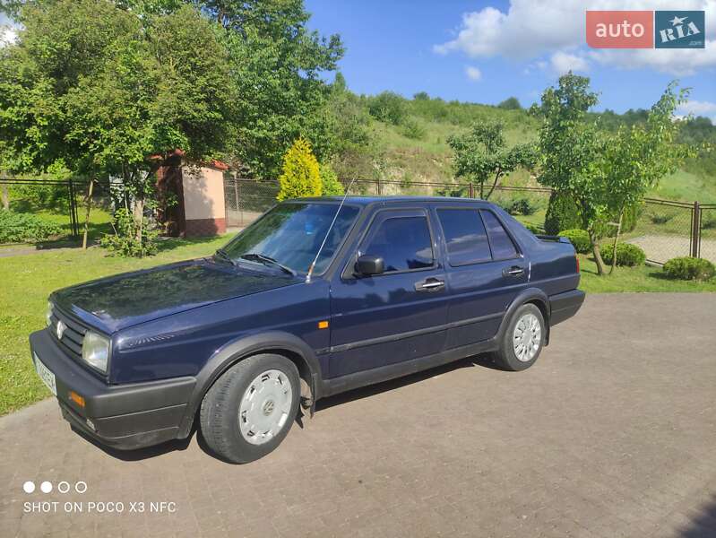 Седан Volkswagen Jetta 1990 в Калуші
