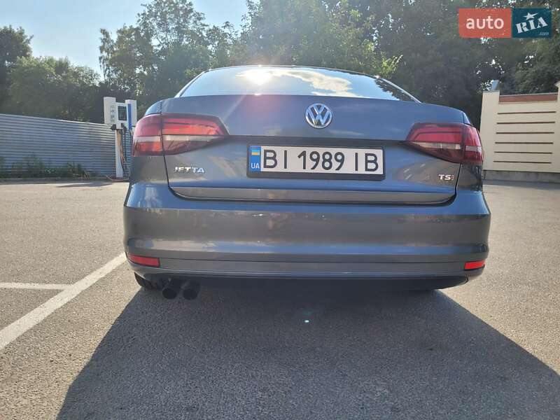 Седан Volkswagen Jetta 2015 в Полтаві