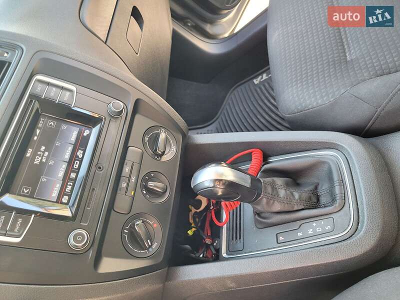 Седан Volkswagen Jetta 2015 в Полтаві