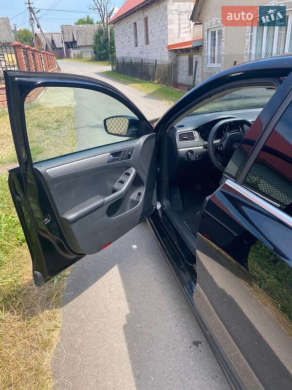 Седан Volkswagen Jetta 2017 в Тячеві